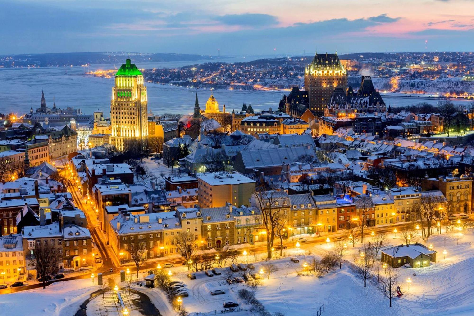 5 People, Big, Free Parkings, Near Old Quebec, Near River Bagian luar foto